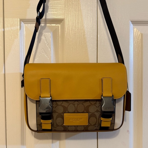 Coach men's Track Crossbody In Colorblock Signature Canvas CC357 - Picture 4 of 13